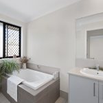 1 & 2/8 Bonney Street, RURAL VIEW, QLD 4740 AUS